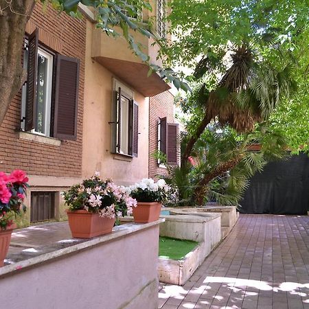 Tiburtina House 호텔 로마 외부 사진